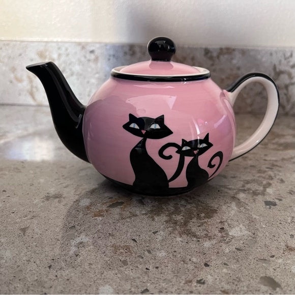 Hues N Brews Dining Hues N Brews 6 Oz Black Cat Pink Tea Pot Poshmark